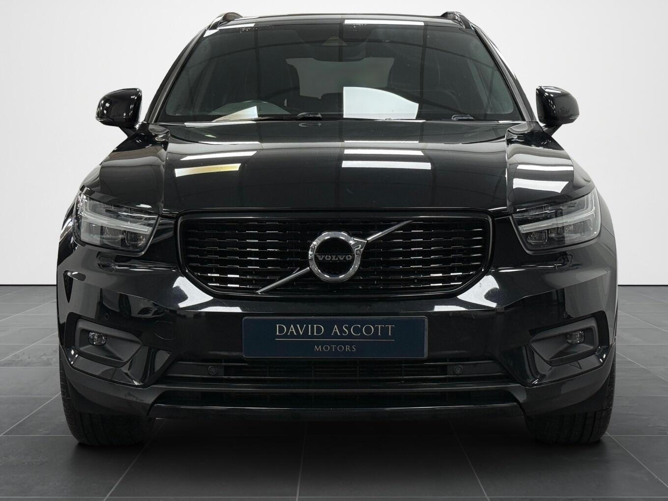 Used Volvo XC40 2021 for sale - 77762518: Photo 2