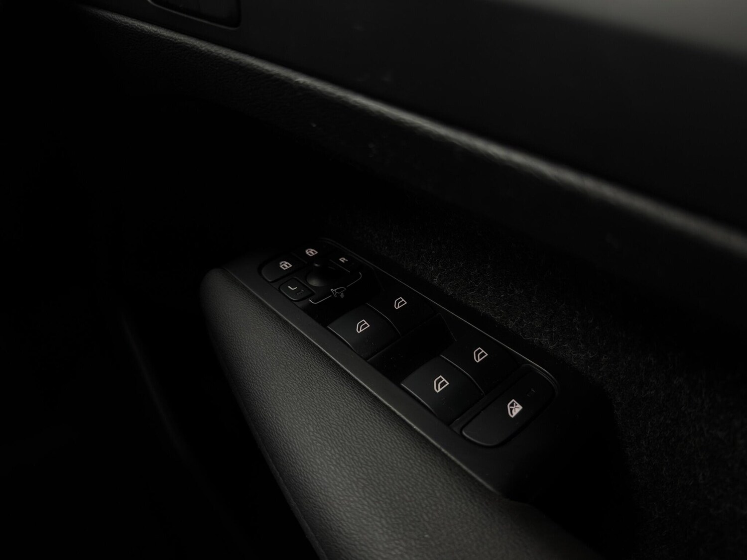 Used Volvo XC40 2021 for sale - 77762518: Photo 22