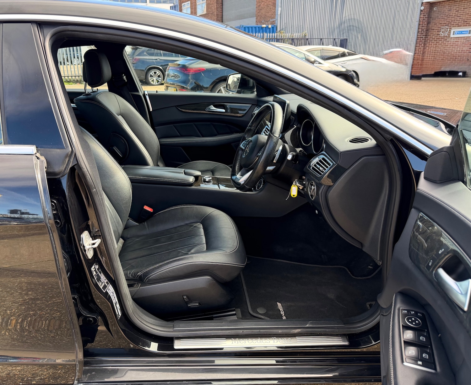 Used Mercedes-Benz CLS 2016 for sale - 78132098: Photo 1