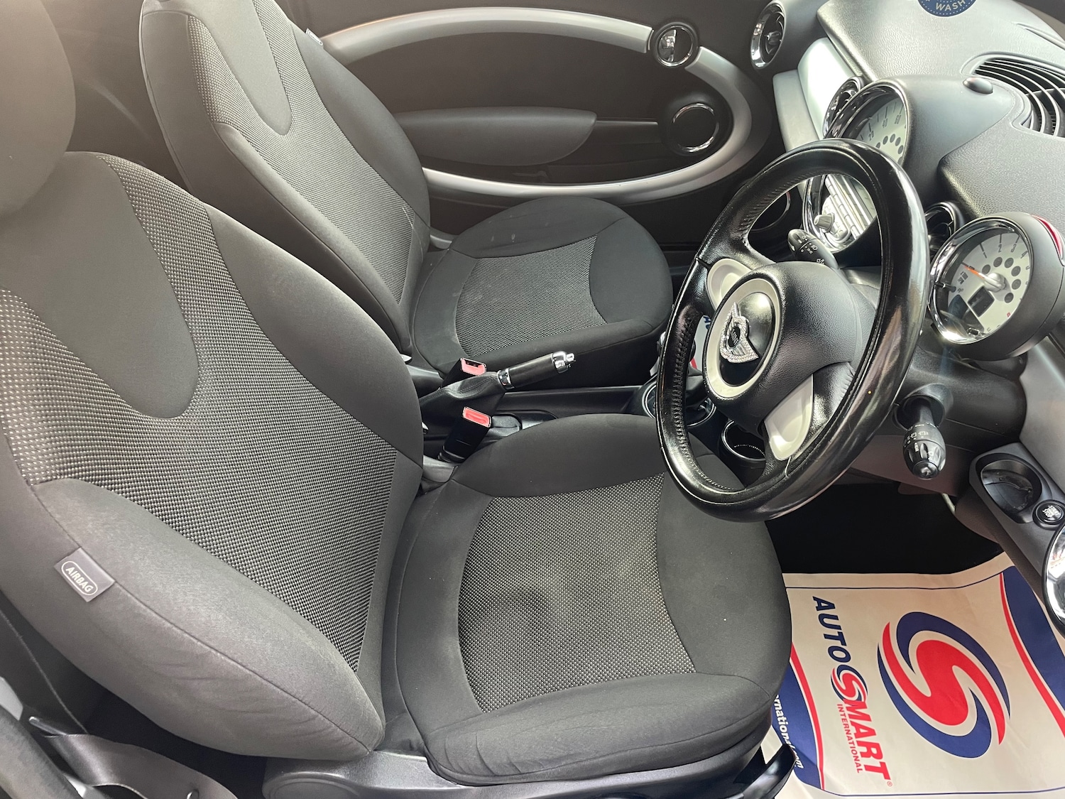 Used MINI Hatch 2010 for sale - 77966516: Photo 8