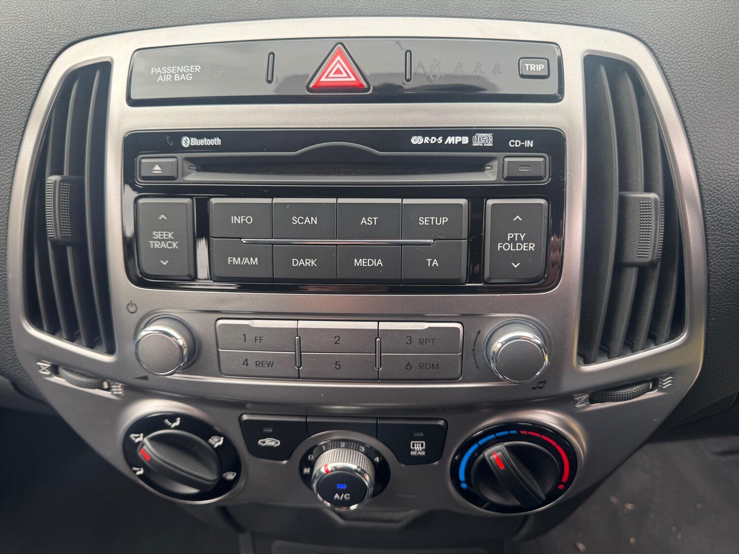 Used Hyundai i20 2012 for sale - 78039500: Photo 13