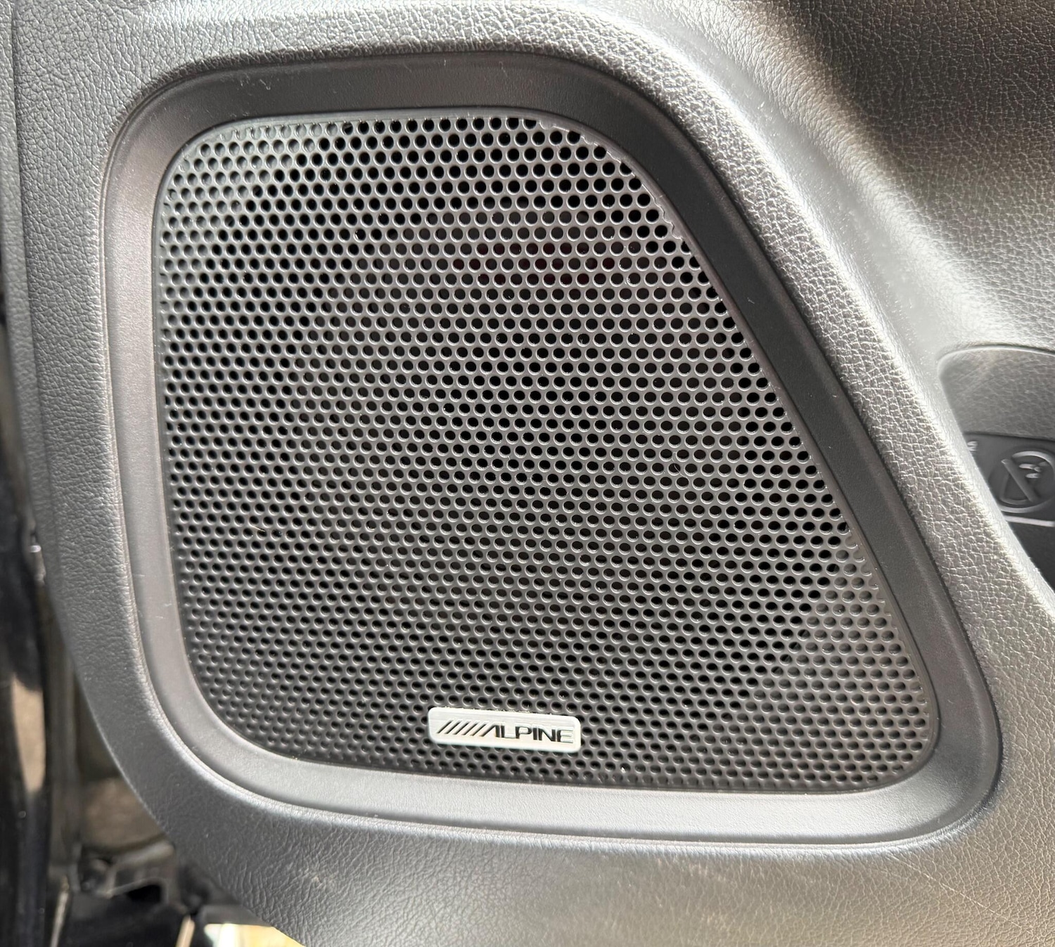 Used Mitsubishi Outlander 2017 for sale - 78148629: Photo 10