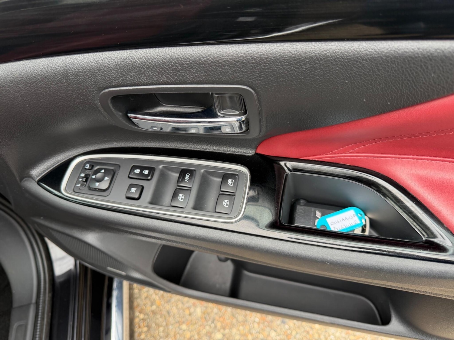 Used Mitsubishi Outlander 2017 for sale - 78148629: Photo 9