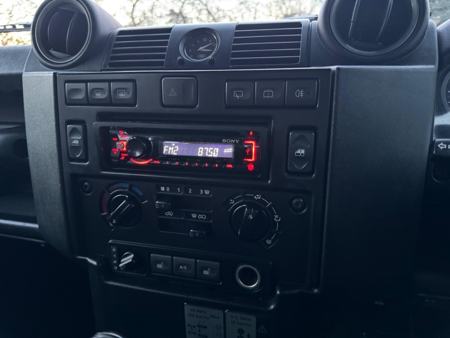 Used Land Rover Defender 110 2008 for sale - 77927926: Photo 22