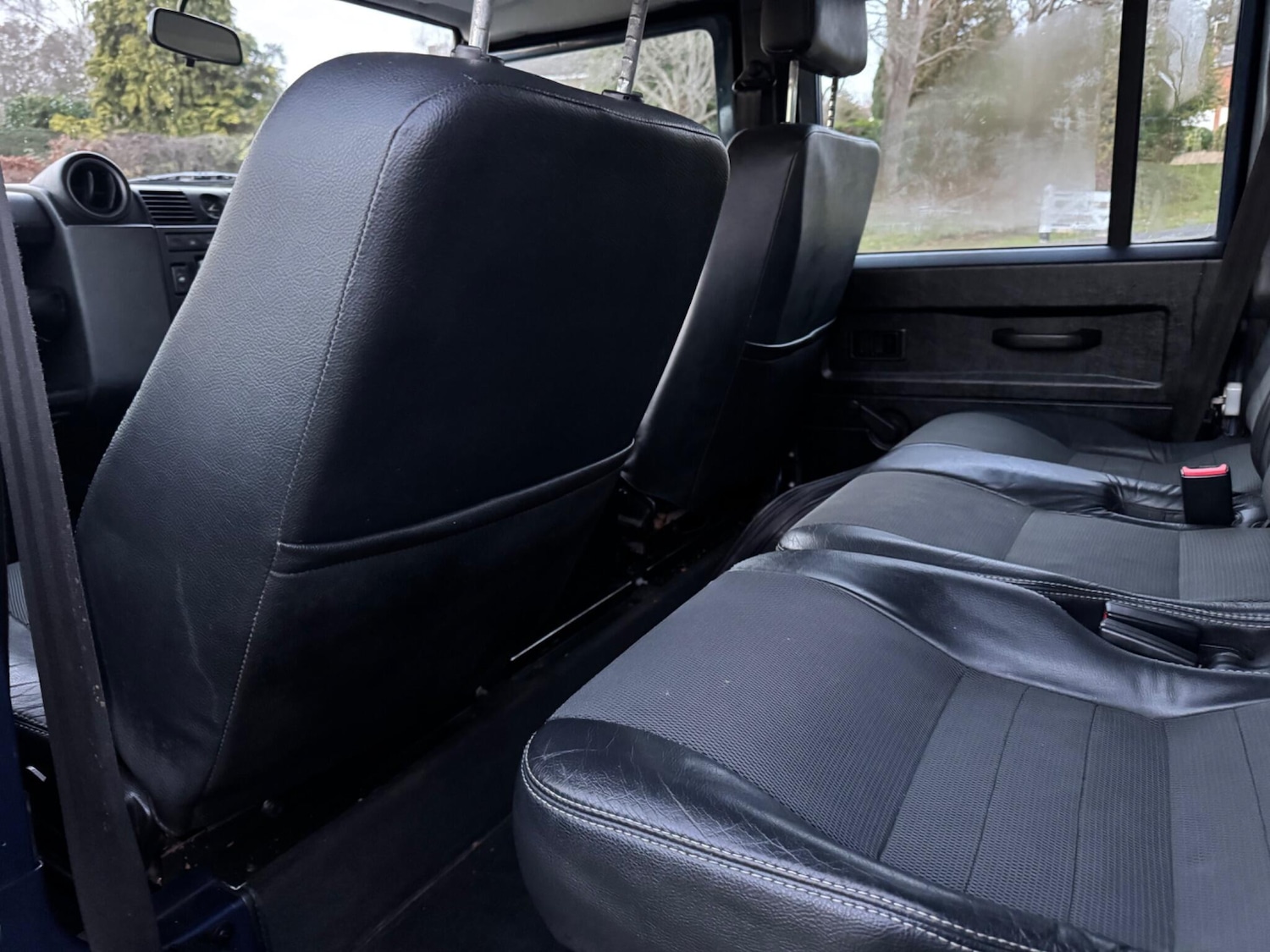 Used Land Rover Defender 110 2008 for sale - 77927926: Photo 24