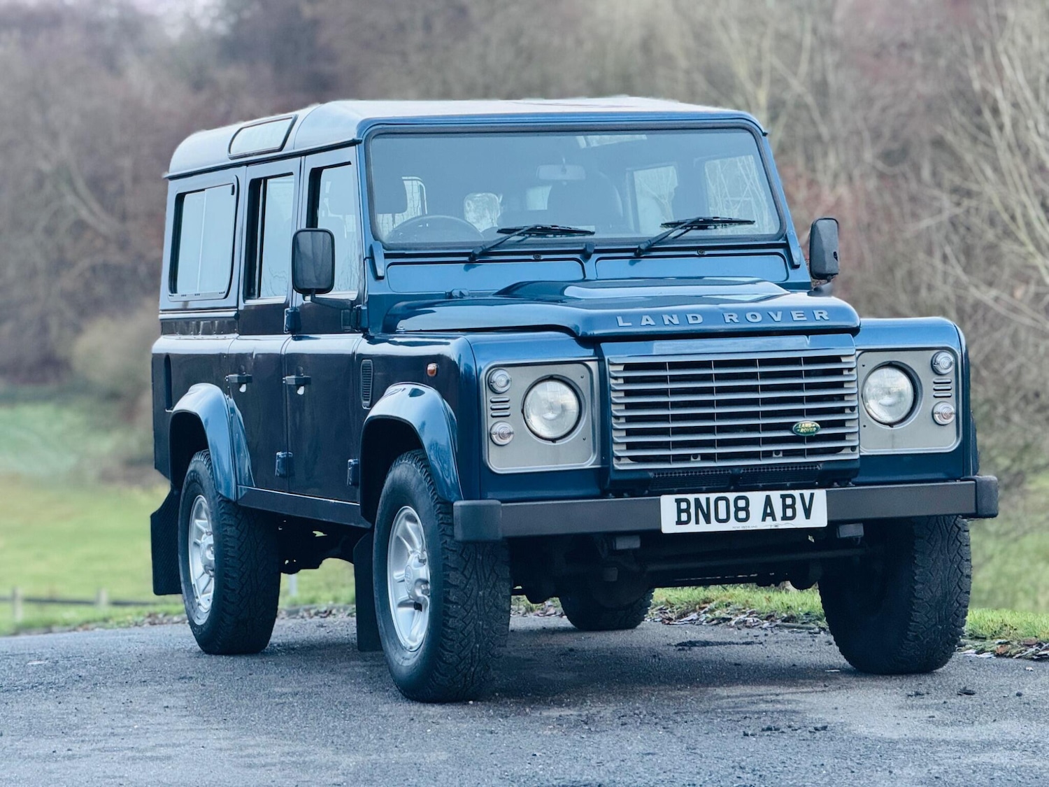 Used Land Rover Defender 110 2008 for sale - 77927926: Photo 6