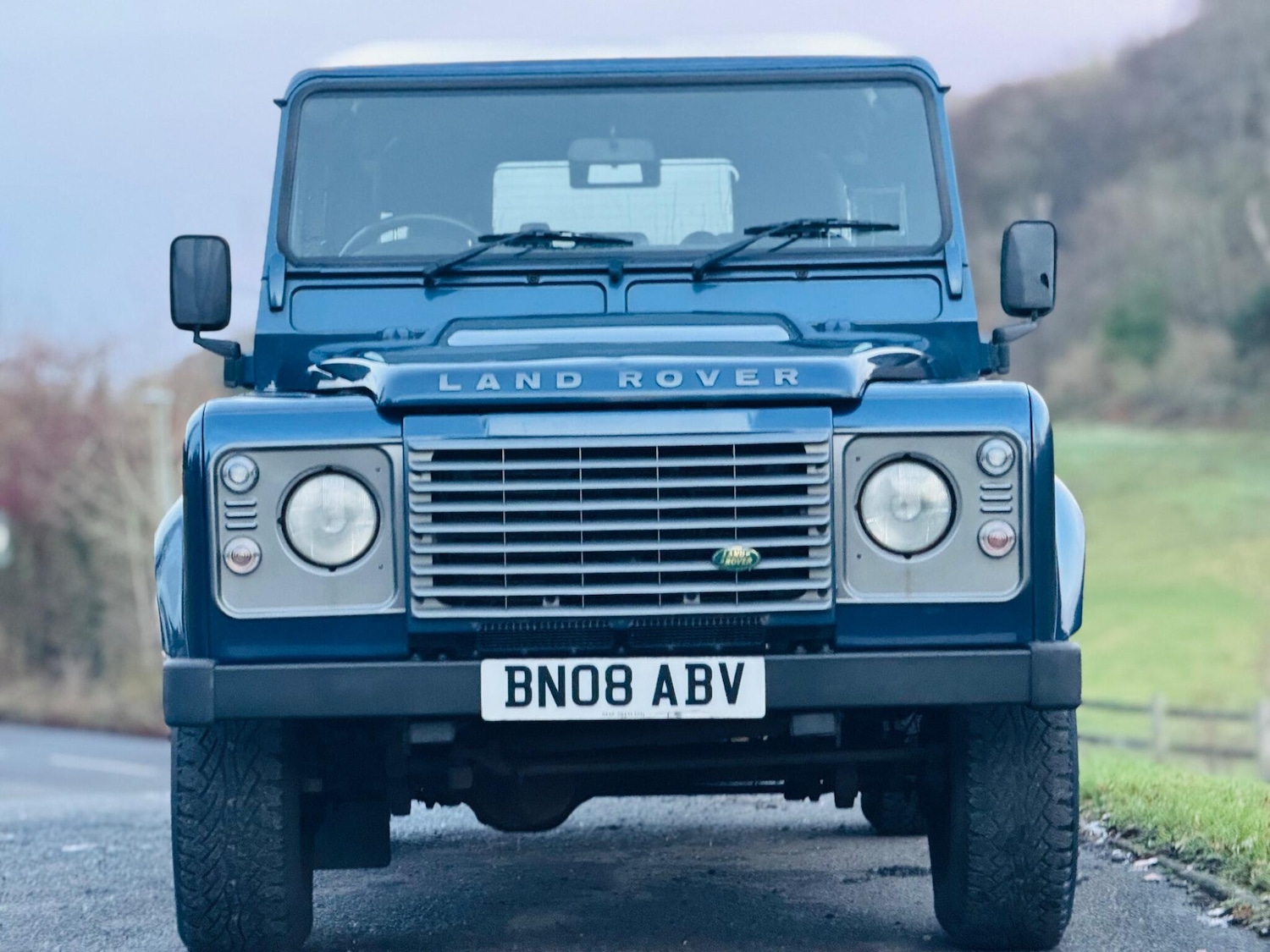 Used Land Rover Defender 110 2008 for sale - 77927926: Photo 8