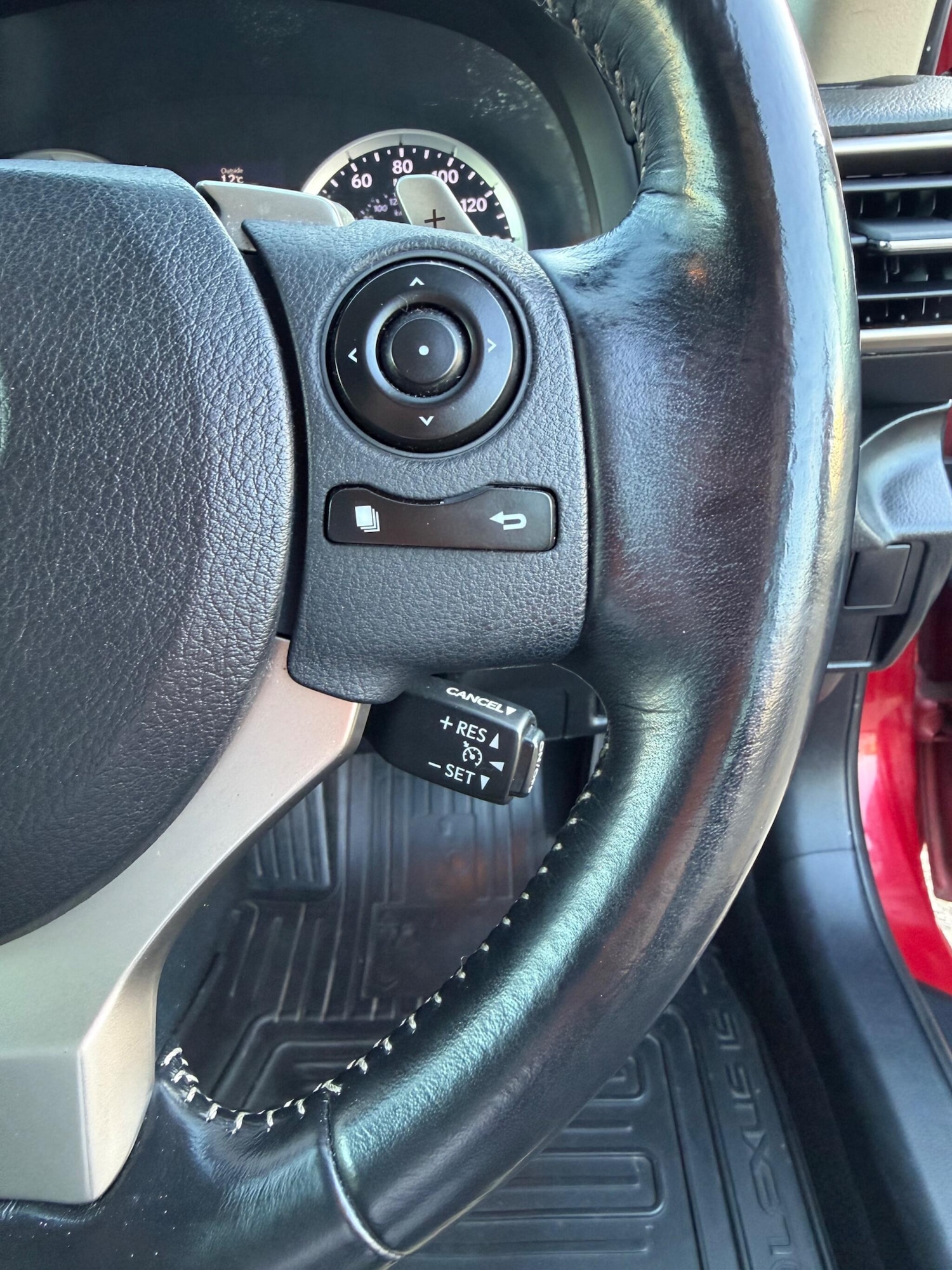 Used Lexus IS 2015 for sale - 78001952: Photo 12