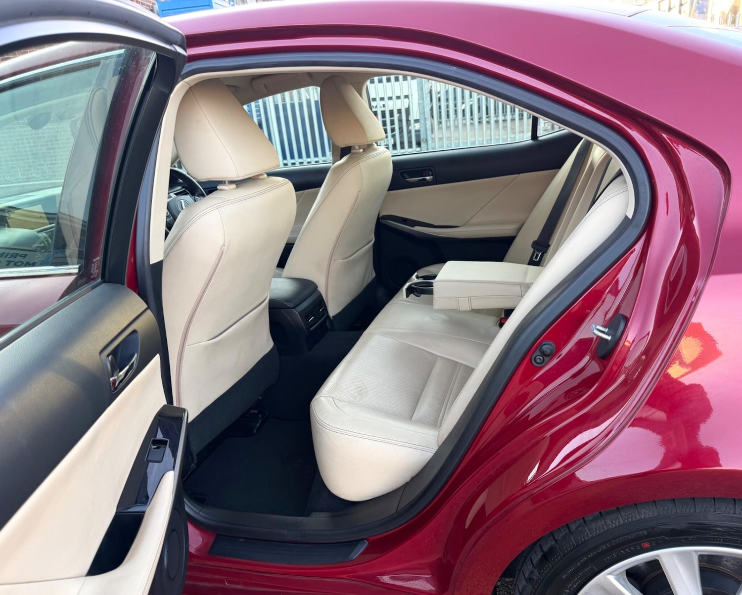 Used Lexus IS 2015 for sale - 78001952: Photo 25