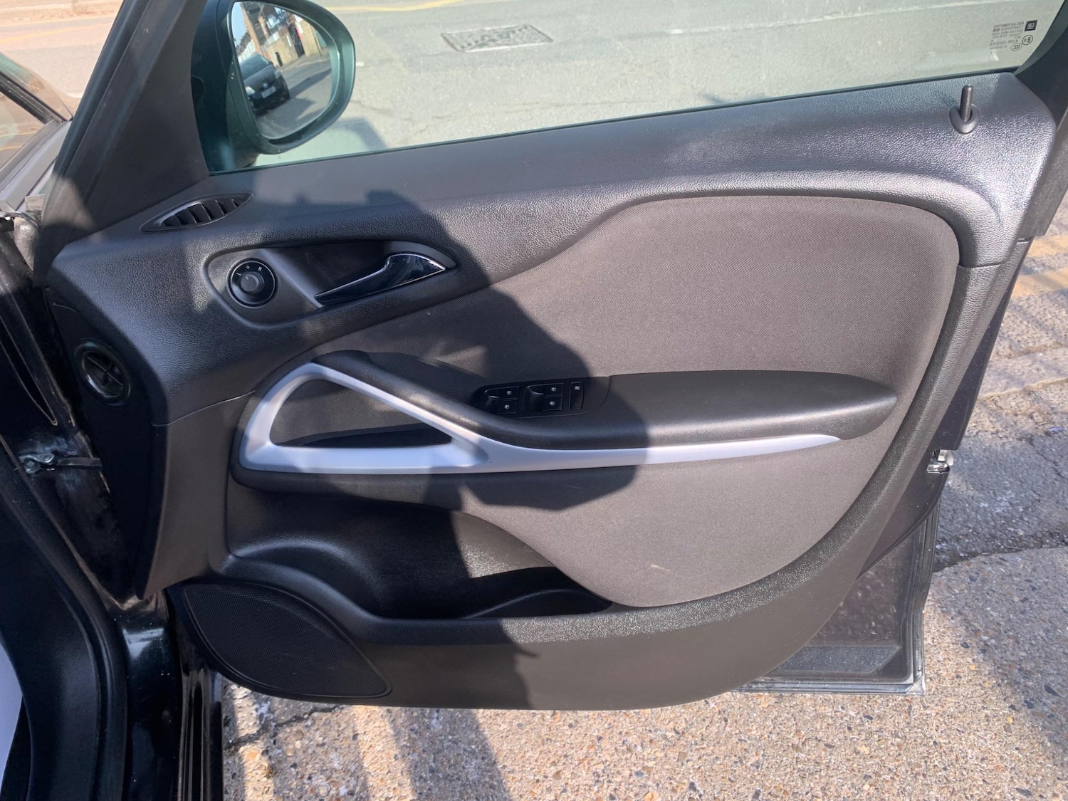 Used Vauxhall Zafira Tourer 2015 for sale - 77927839: Photo 13