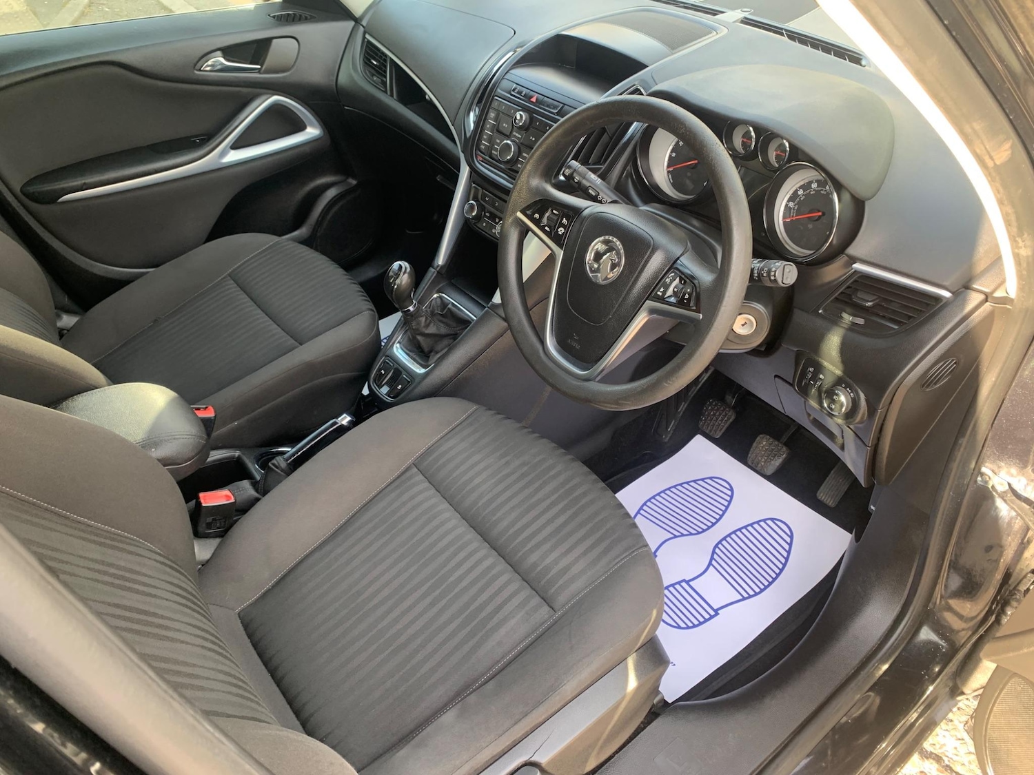 Used Vauxhall Zafira Tourer 2015 for sale - 77927839: Photo 15