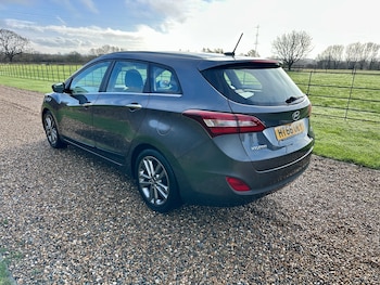 Used Hyundai i30 2017 for sale - 77733583: Photo