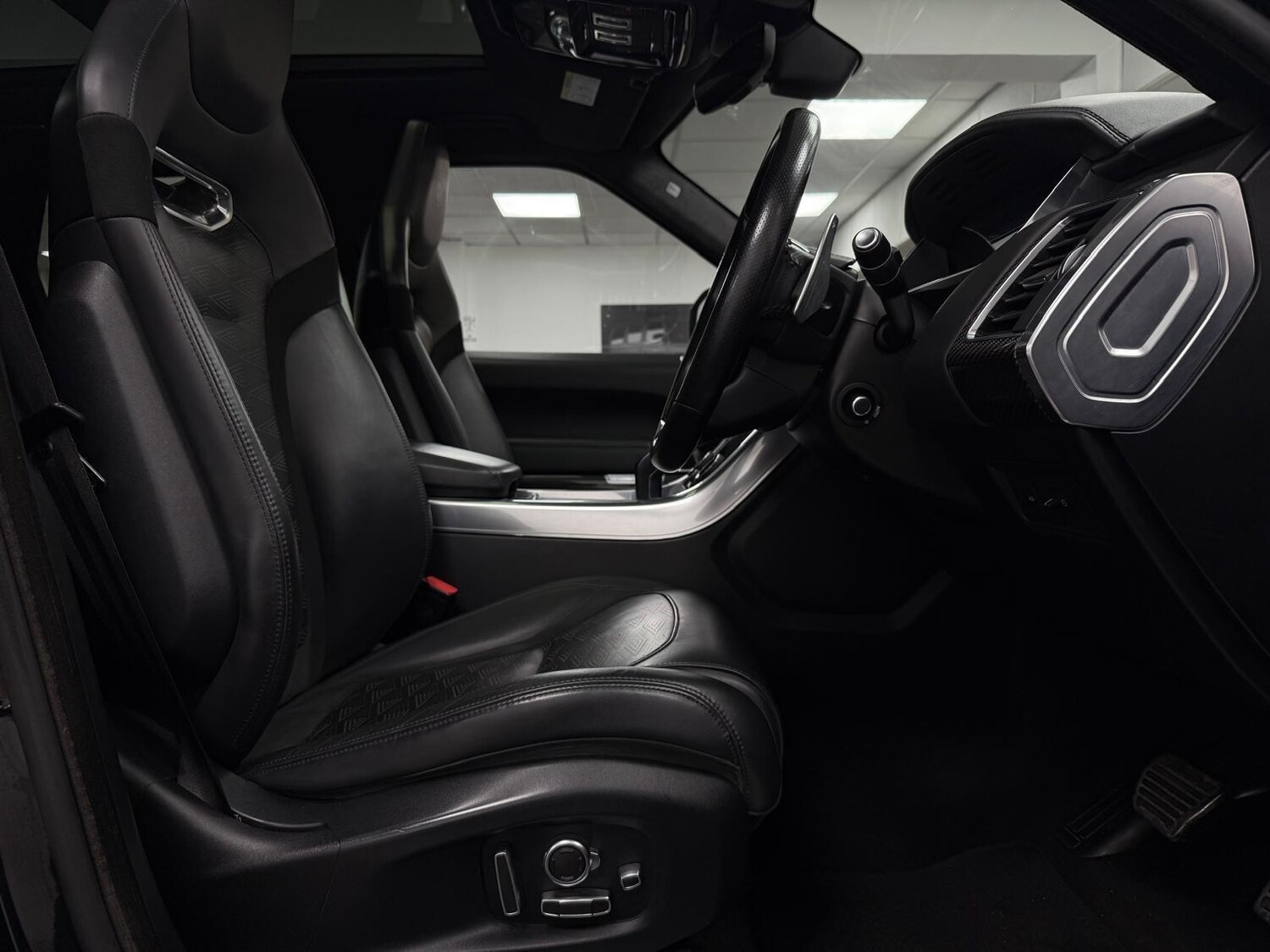 Used Land Rover Range Rover Sport 2018 for sale - 77762550: Photo 16