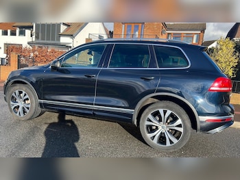 Used Volkswagen Touareg 2016 for sale - 78545211: Photo