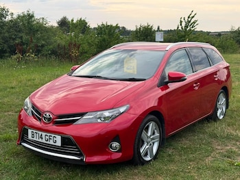 Used Toyota Auris 2014 for sale - 79047307: Photo