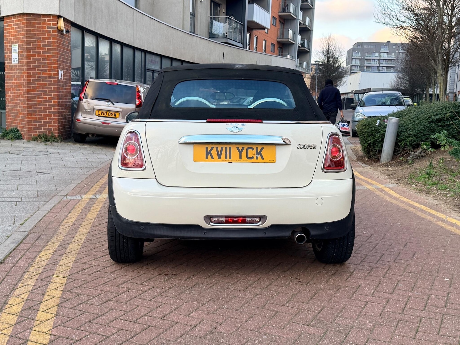 Used MINI Convertible 2011 for sale - 78029213: Photo 20