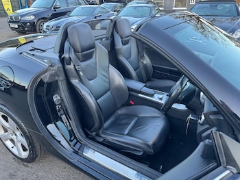 Used Mercedes-Benz SLK 2016 for sale - 77762593: Photo