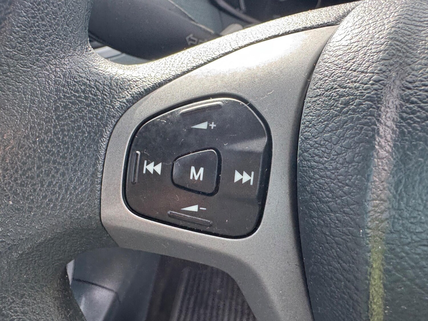 Used Ford Fiesta 2010 for sale - 78009261: Photo 19