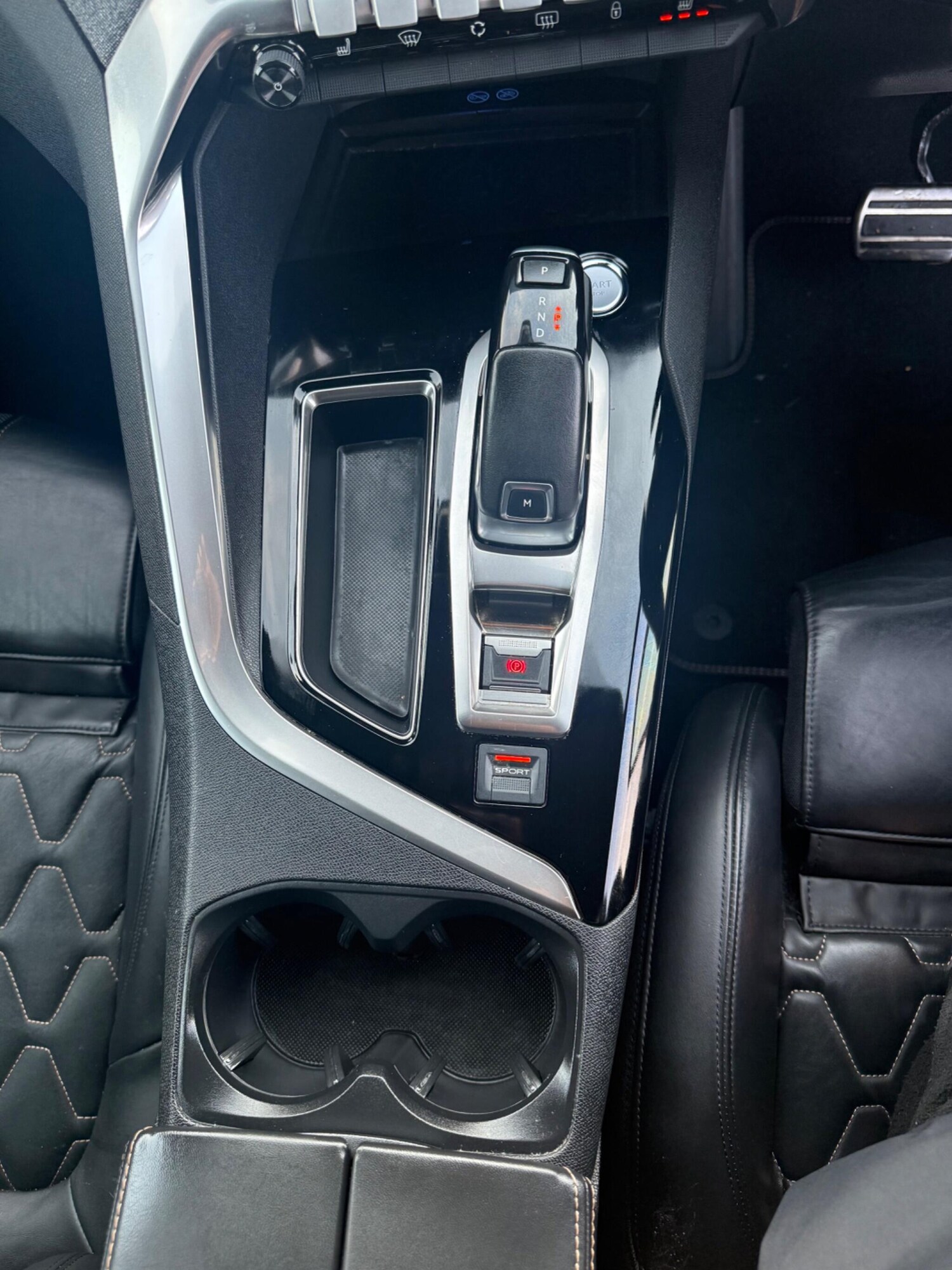 Used Peugeot 3008 2018 for sale - 78002014: Photo 24