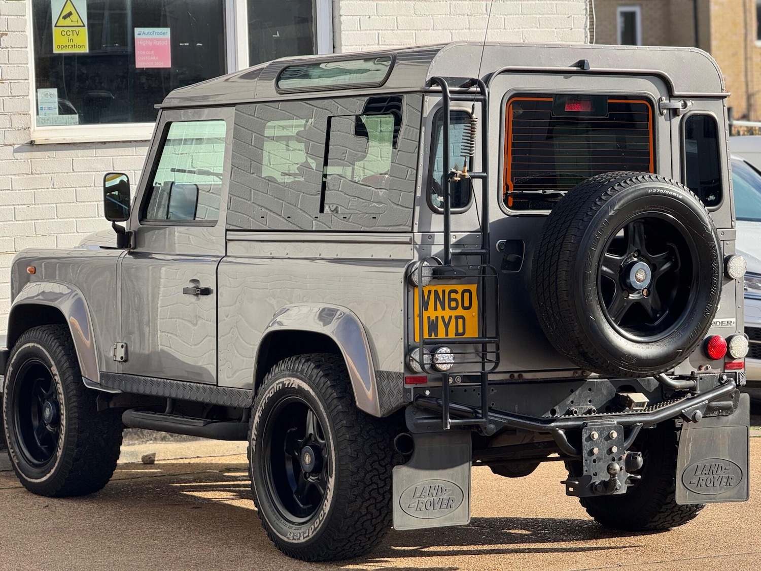 Used Land Rover Defender 90 2011 for sale - 77927925: Photo 10