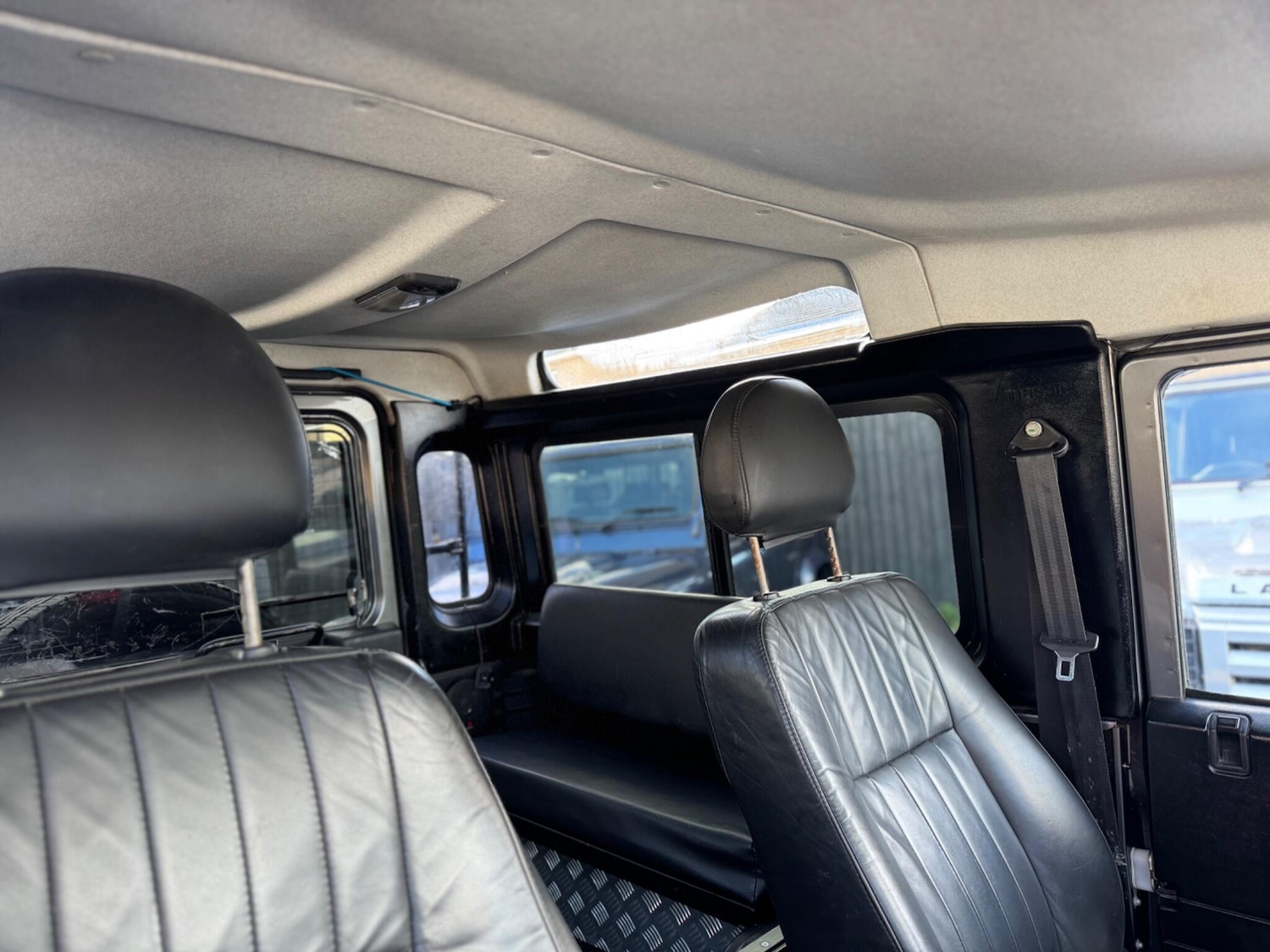 Used Land Rover Defender 90 2011 for sale - 77927925: Photo 17