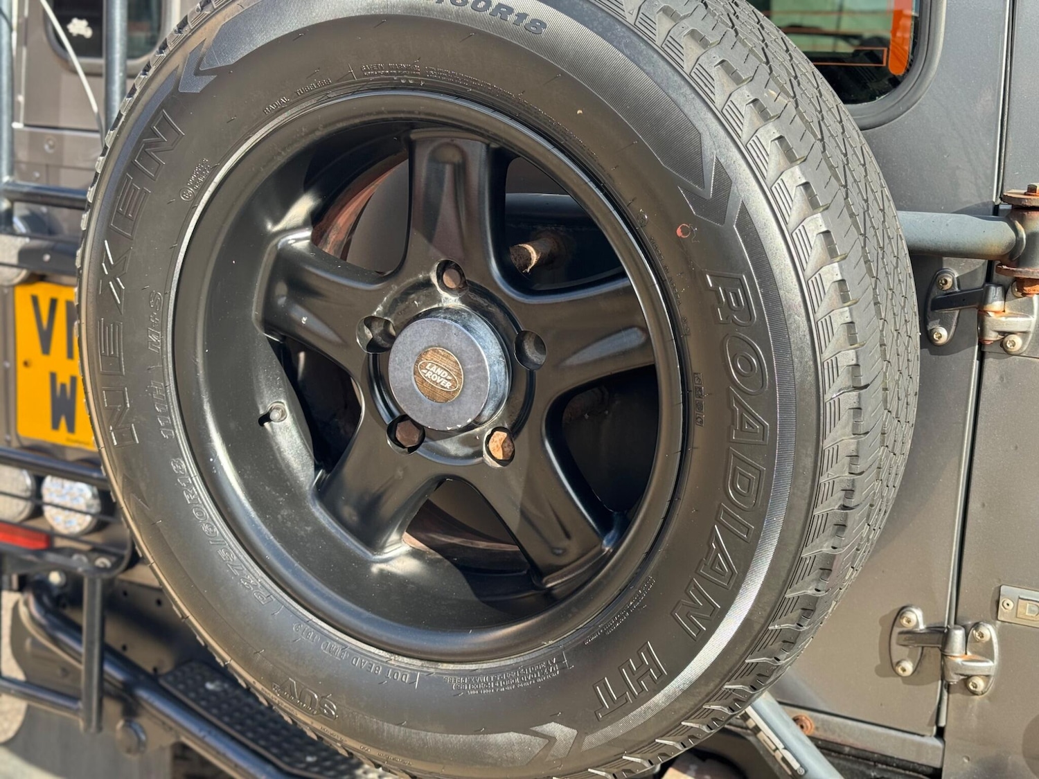 Used Land Rover Defender 90 2011 for sale - 77927925: Photo 19