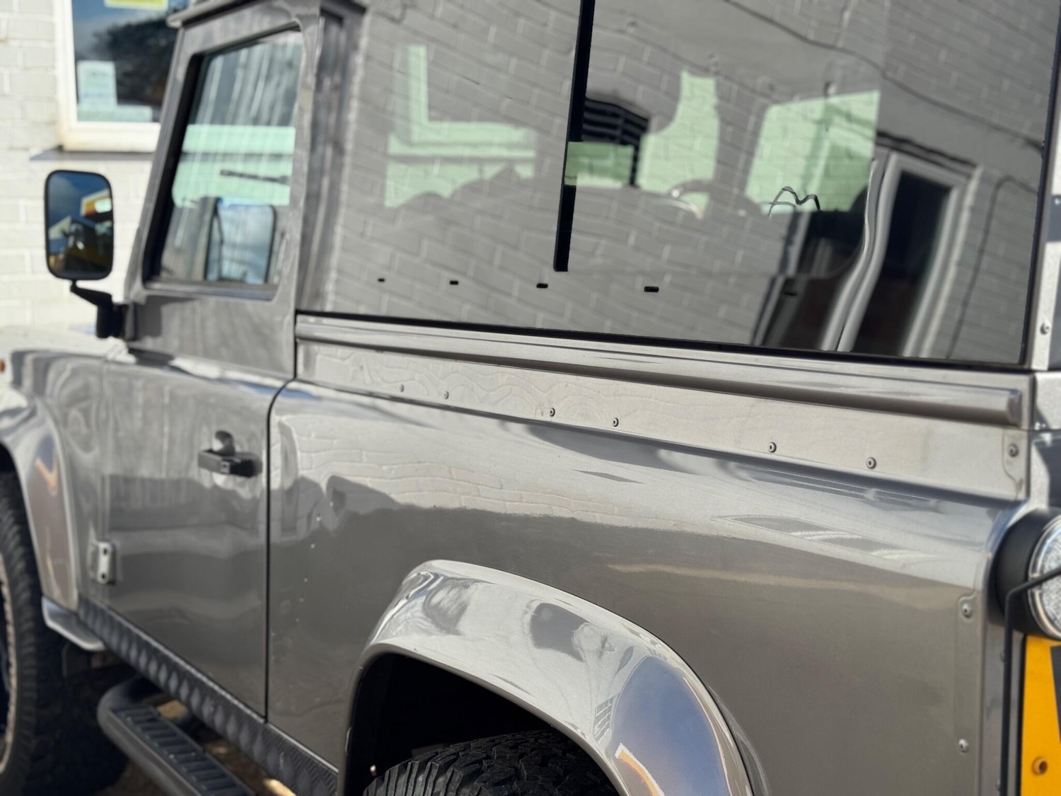 Used Land Rover Defender 90 2011 for sale - 77927925: Photo 25