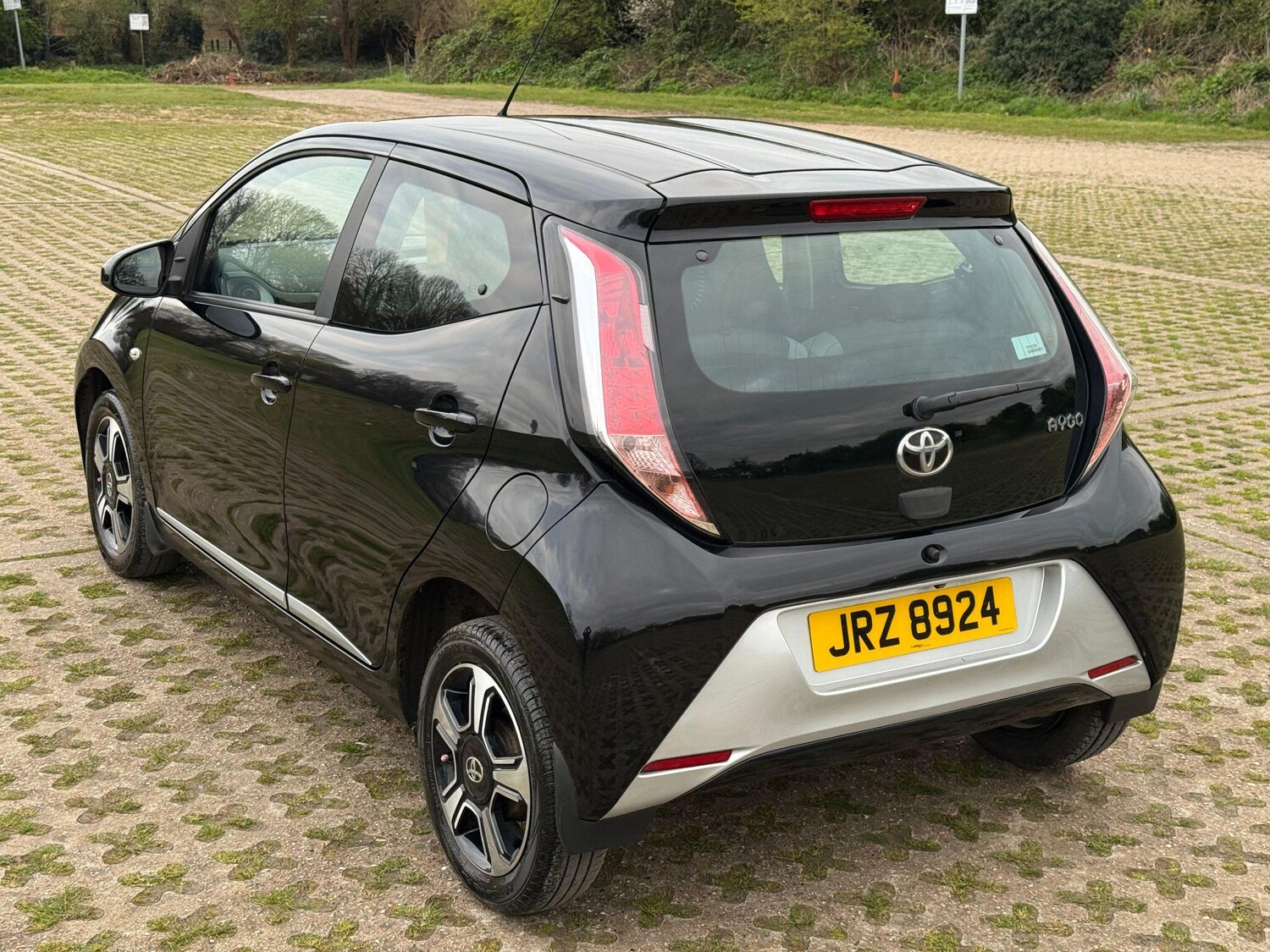 Used Toyota AYGO 2015 for sale - 78118247: Photo 12