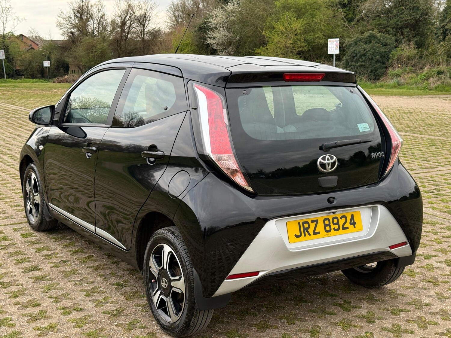 Used Toyota AYGO 2015 for sale - 78118247: Photo 13