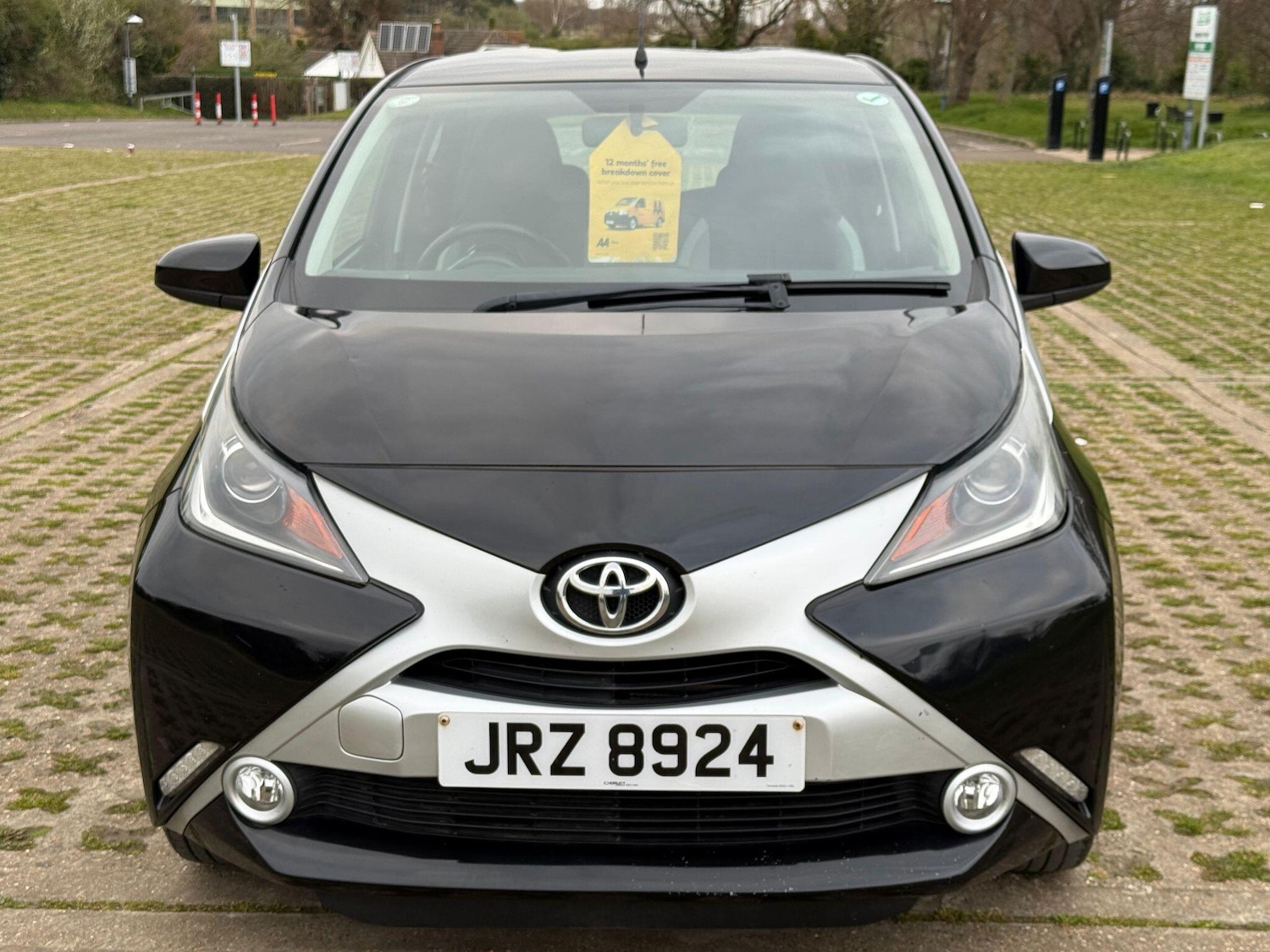 Used Toyota AYGO 2015 for sale - 78118247: Photo 2