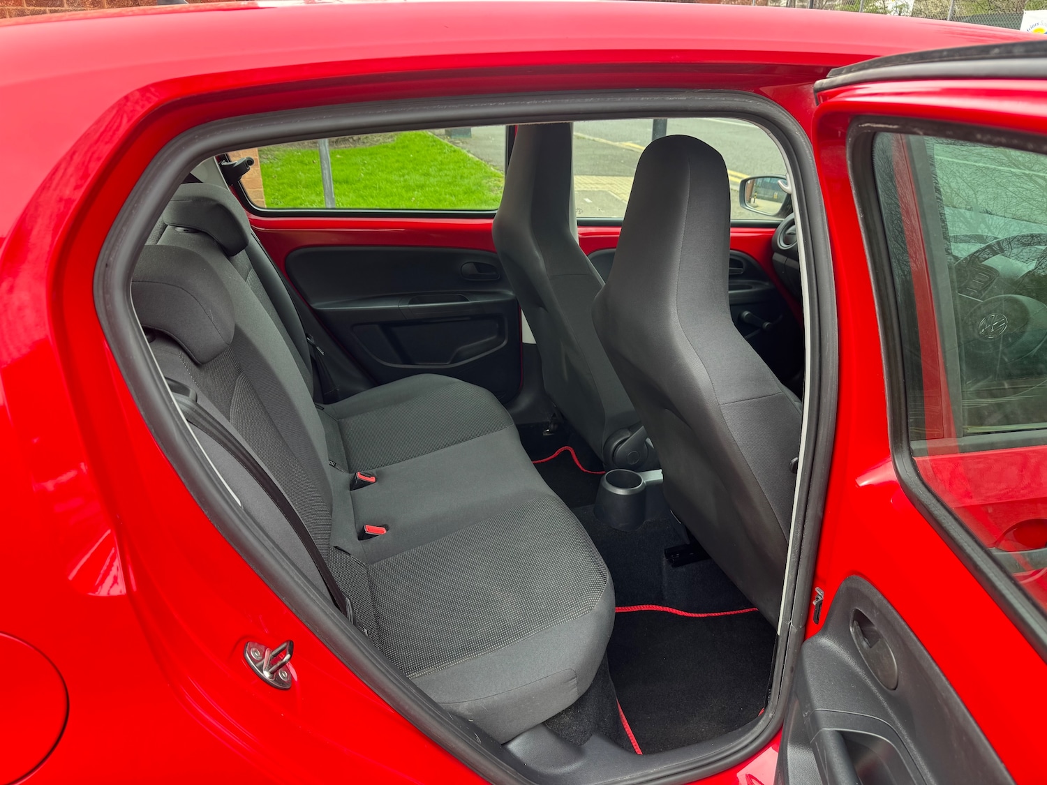 Used Volkswagen up! 2013 for sale - 78022580: Photo 7