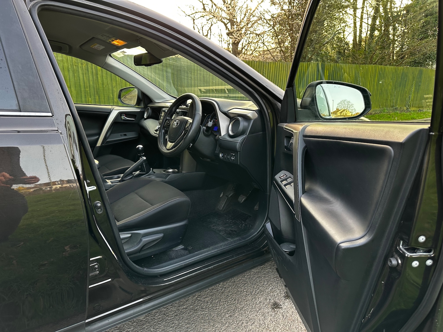 Used Toyota RAV4 2014 for sale - 77942367: Photo 25