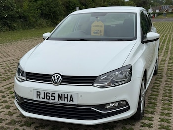 Used Volkswagen Polo 2015 for sale - 78840652: Photo