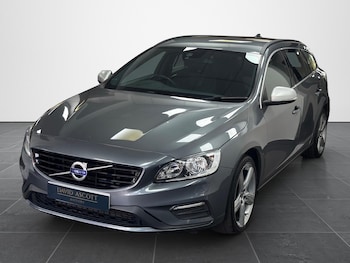 Used Volvo V60 2018 for sale - 78730119: Photo
