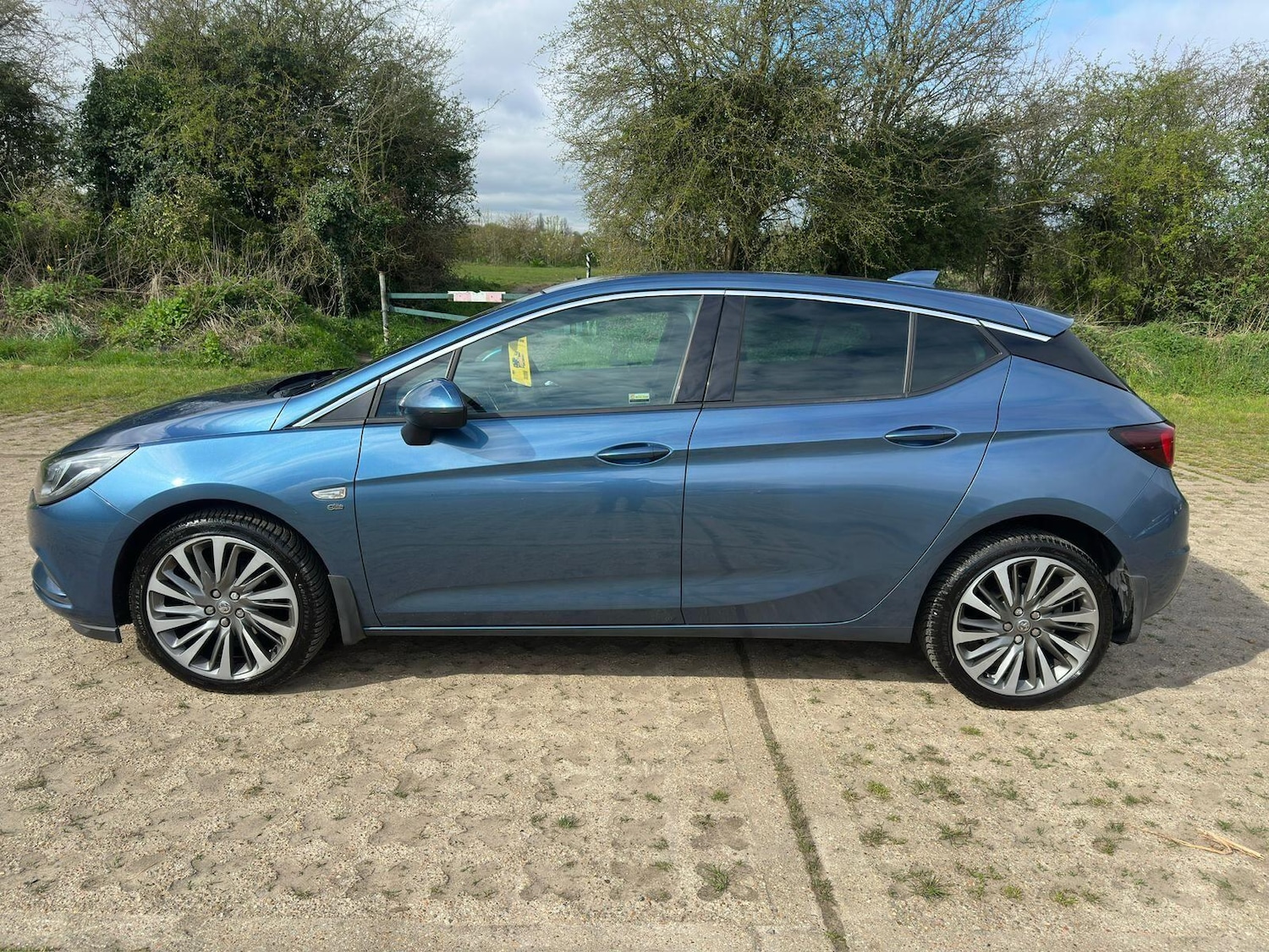 Used Vauxhall Astra 2017 for sale - 78118248: Photo 4