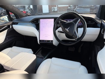 Used Tesla Model X 2020 for sale - 78132097: Photo