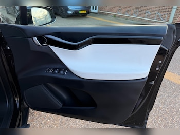 Used Tesla Model X 2020 for sale - 78132097: Photo