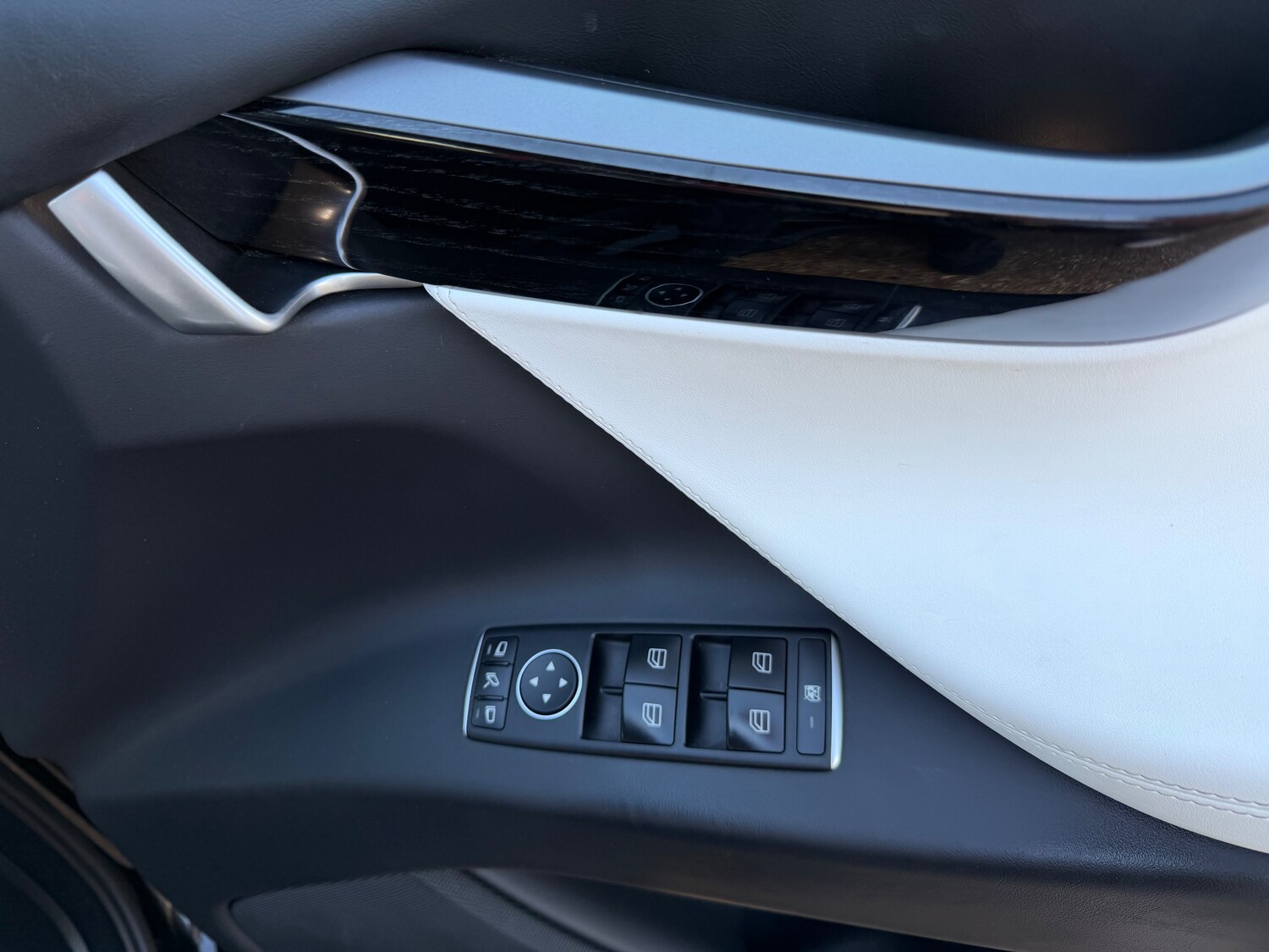 Used Tesla Model X for sale - 78132097: Photo 5