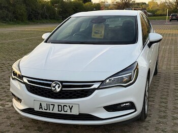 Used Vauxhall Astra 2017 for sale - 78201627: Photo