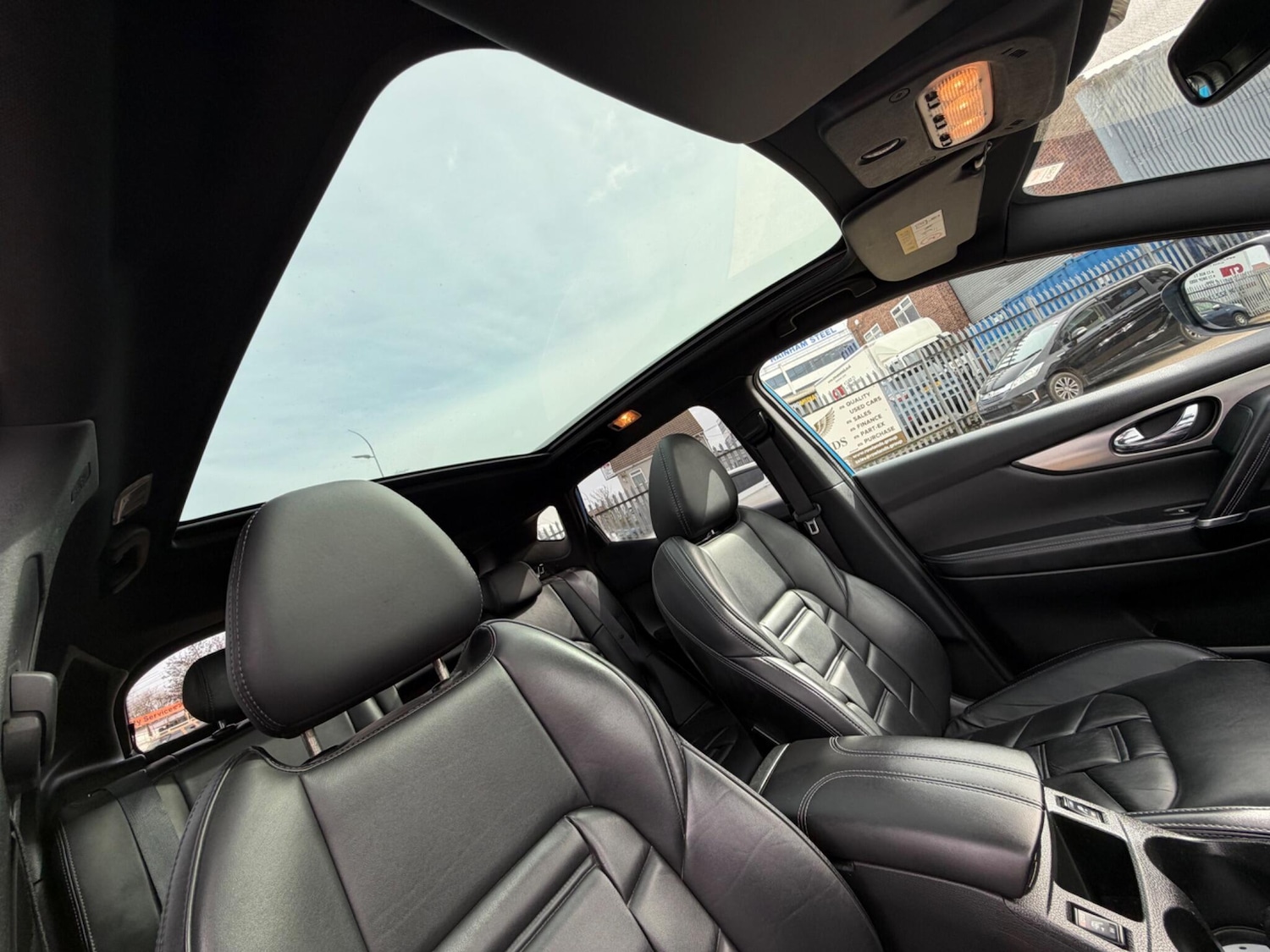 Used Nissan Qashqai 2018 for sale - 78001941: Photo 2