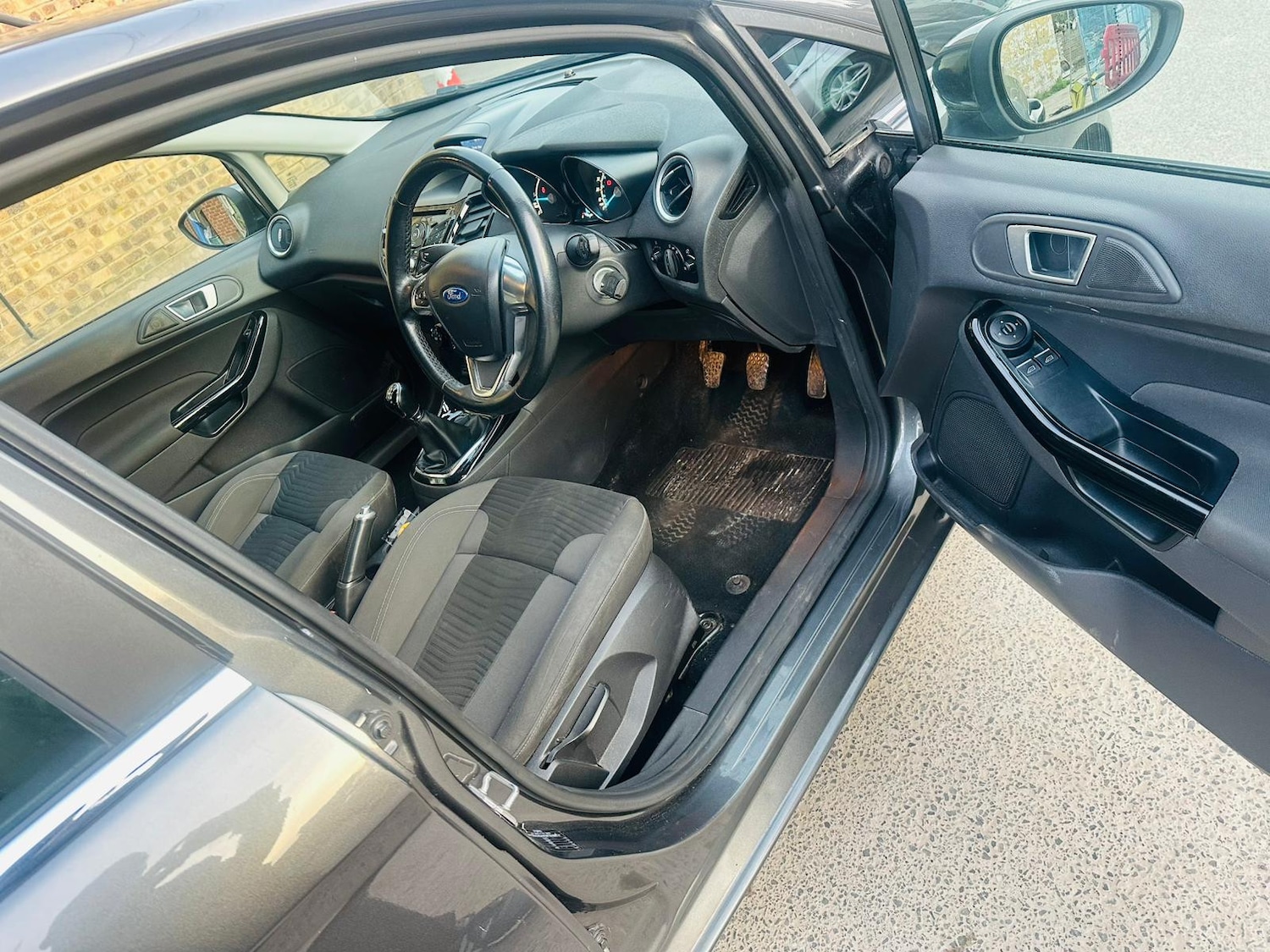 Used Ford Fiesta 2015 for sale - 77976153: Photo 8