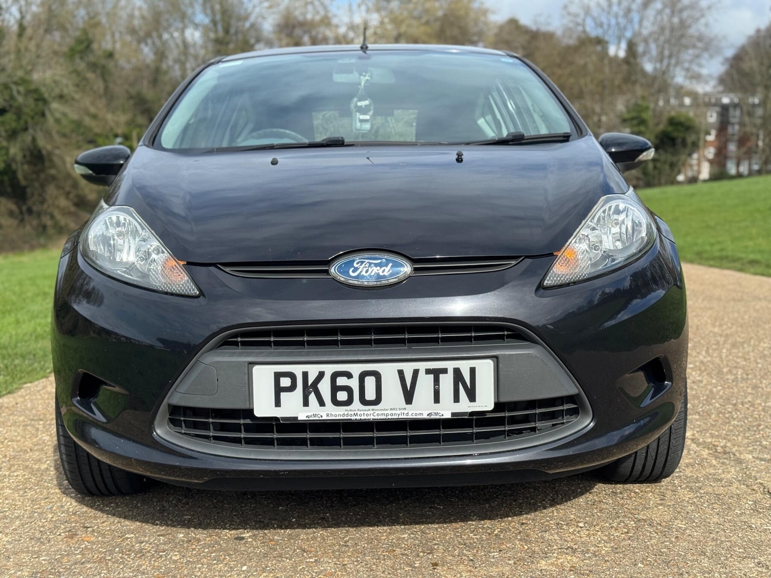 Used Ford Fiesta 2010 for sale - 77927945: Photo 2