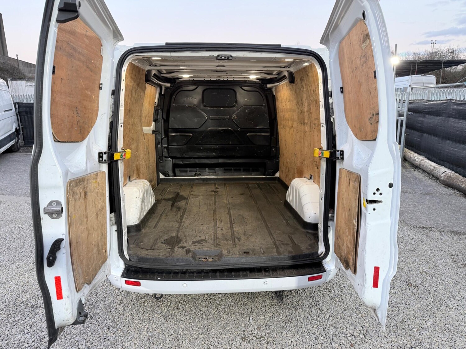 Used Ford Transit Custom 2021 for sale - 77841696: Photo 22