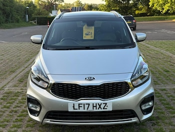 Used Kia Carens 2017 for sale - 78864722: Photo