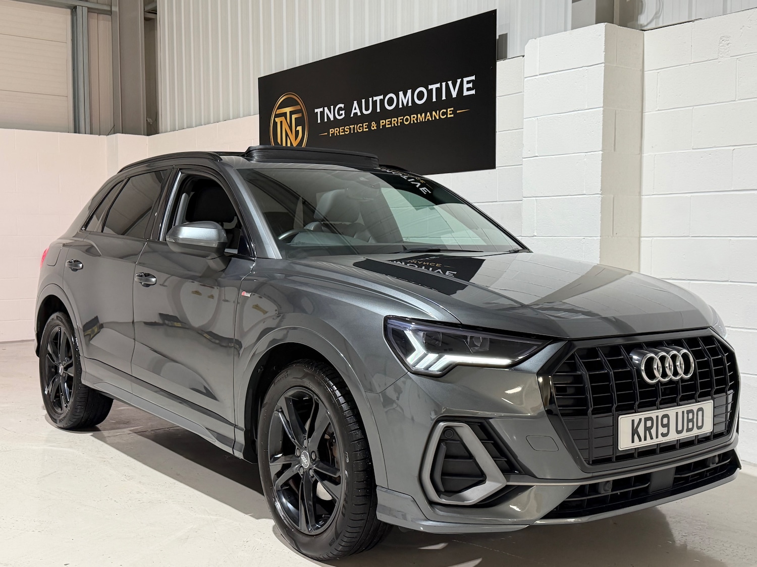 Used Audi Q3 2019 for sale - 78187375: Photo 3