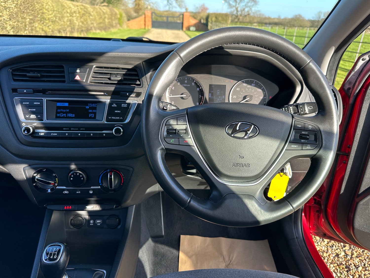 Used Hyundai i20 2016 for sale - 77950512: Photo 24