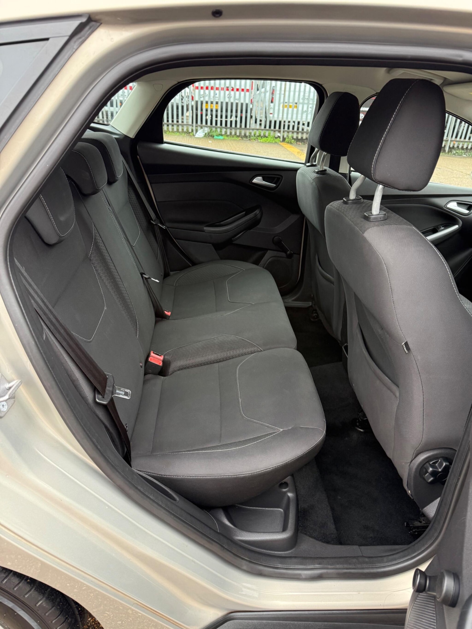 Used Ford Focus 2015 for sale - 78002006: Photo 2