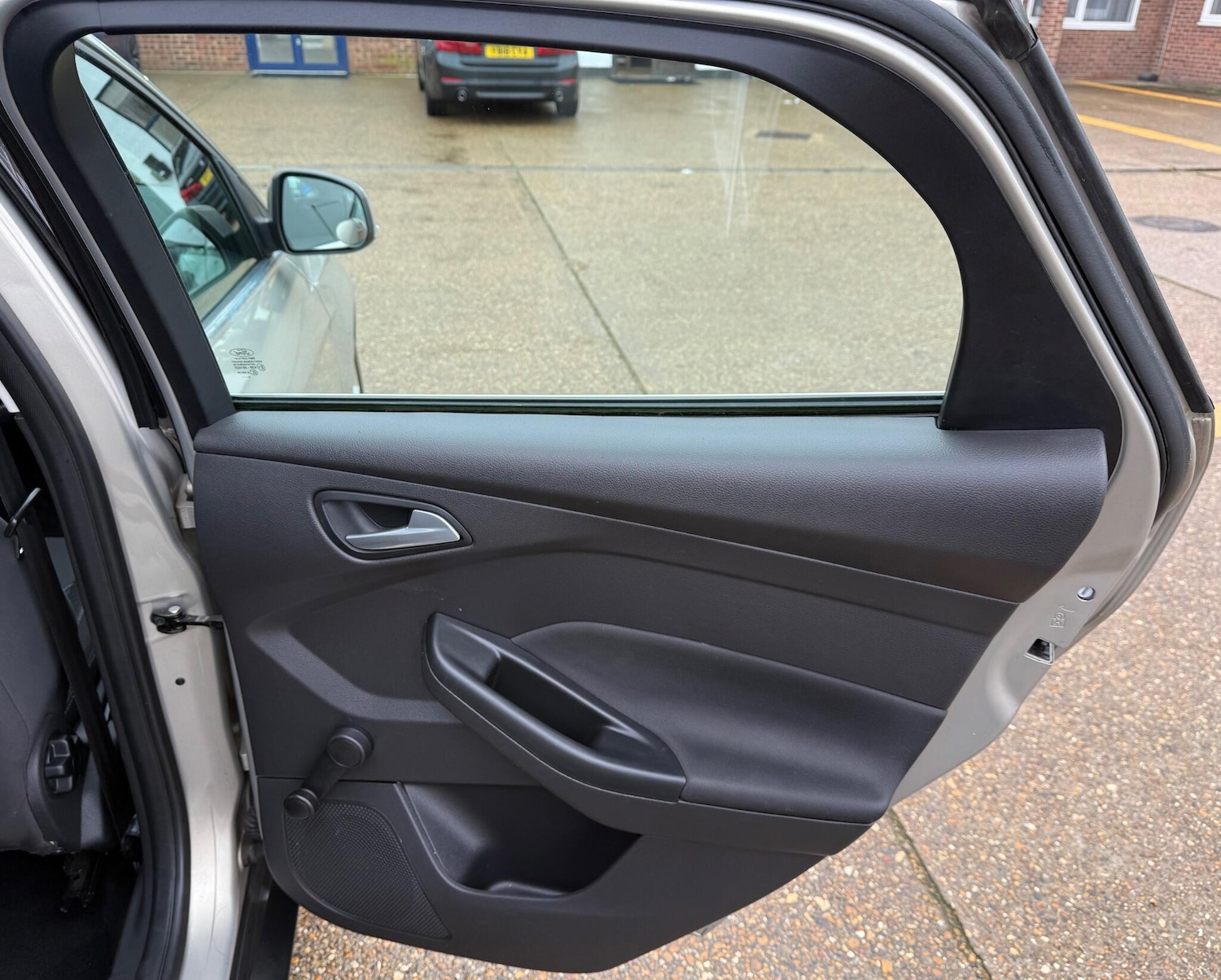 Used Ford Focus 2015 for sale - 78002006: Photo 21