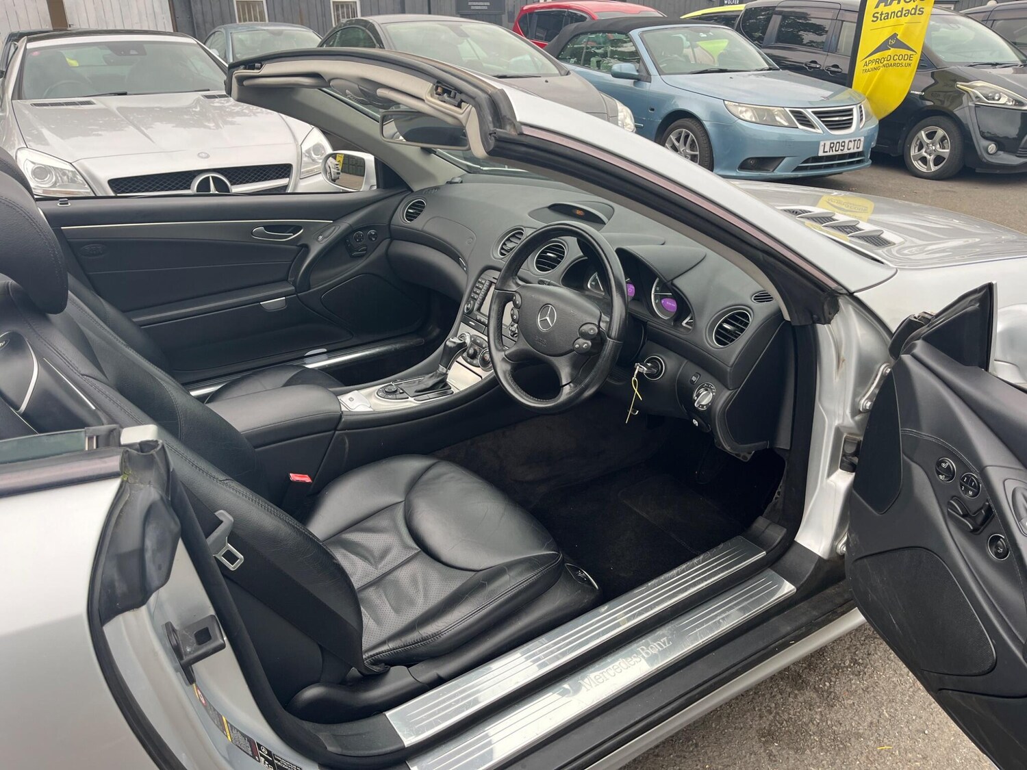 Used Mercedes-Benz SL for sale - 77762601: Photo 17