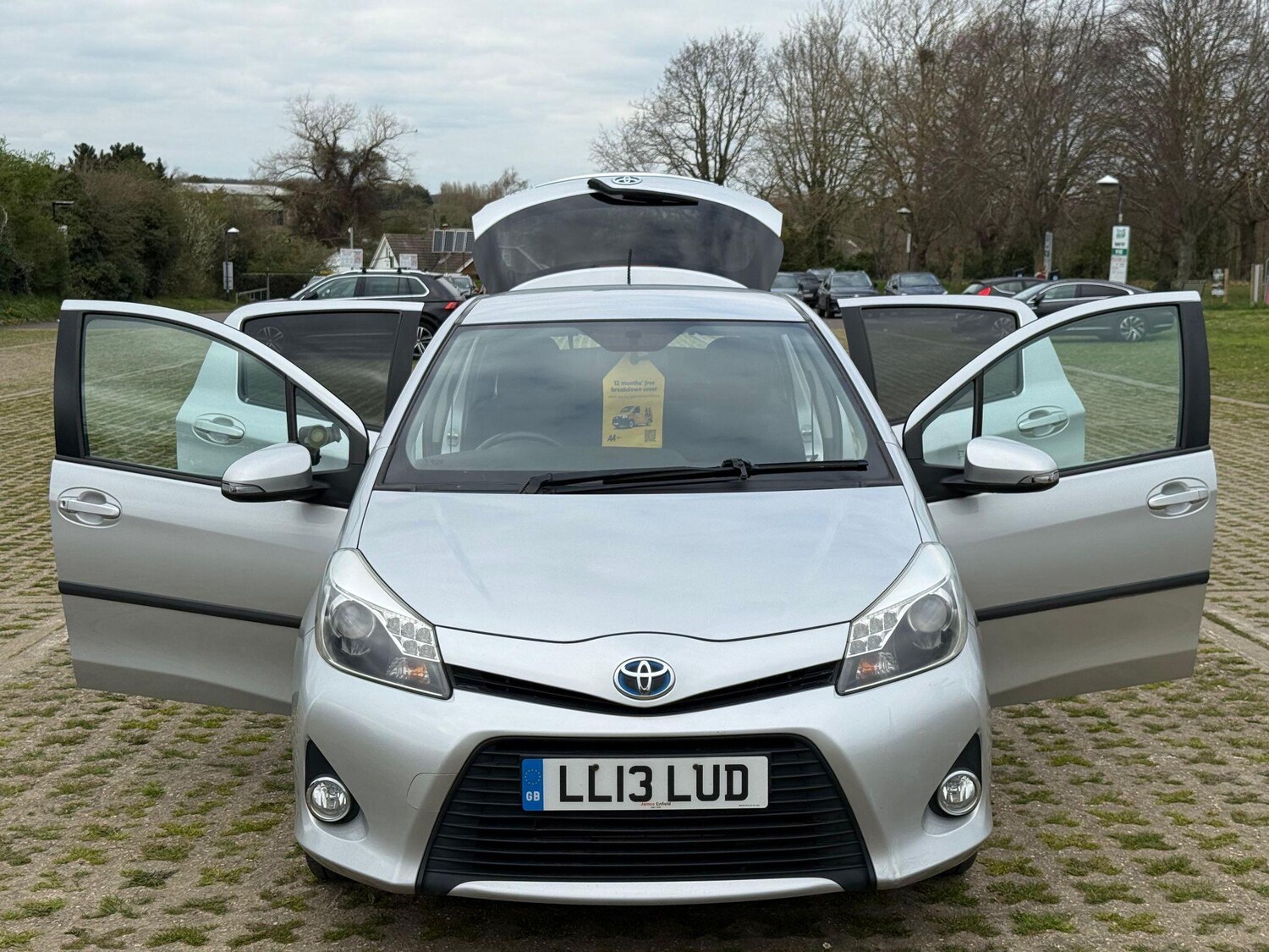 Used Toyota Yaris for sale - 78103563: Photo 24